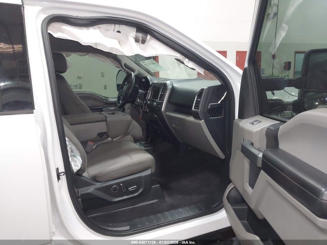 1FTFW1EG9GKE31472 Ford F-150 Xlt