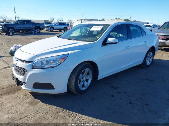 Chevrolet MALIBU 1LT 2015 1G11C5SL3FF136945 Image 2