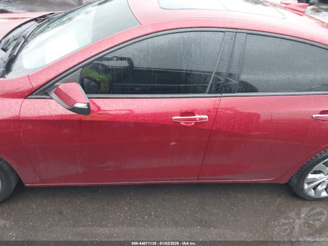 1G1ZH5SX7HF267094 Chevrolet Malibu Premier