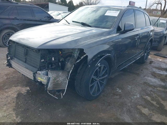 2020 Audi Q7 Prestige 55 Tfsi Quattro Tiptronic მანქანა იყიდება აუქციონზე, vin: WA1VXBF78LD012017, აუქციონის ნომერი: 44071182
