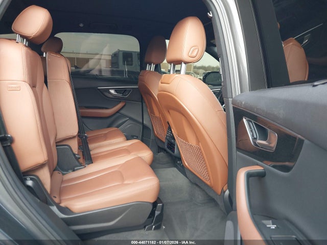2020 Audi Q7 Prestige 55 Tfsi Quattro Tiptronic მანქანა იყიდება აუქციონზე, vin: WA1VXBF78LD012017, აუქციონის ნომერი: 44071182
