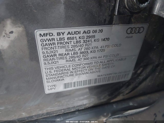 2020 Audi Q7 Prestige 55 Tfsi Quattro Tiptronic მანქანა იყიდება აუქციონზე, vin: WA1VXBF78LD012017, აუქციონის ნომერი: 44071182