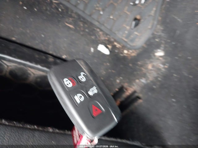 2018 JAGUAR XE SAJAK4FX4JCP35415 Photo 10