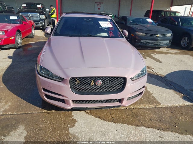 SAJAK4FX4JCP35415 Jaguar Xe 25t Prestige