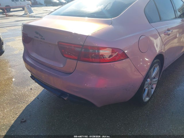 SAJAK4FX4JCP35415 Jaguar Xe 25t Prestige