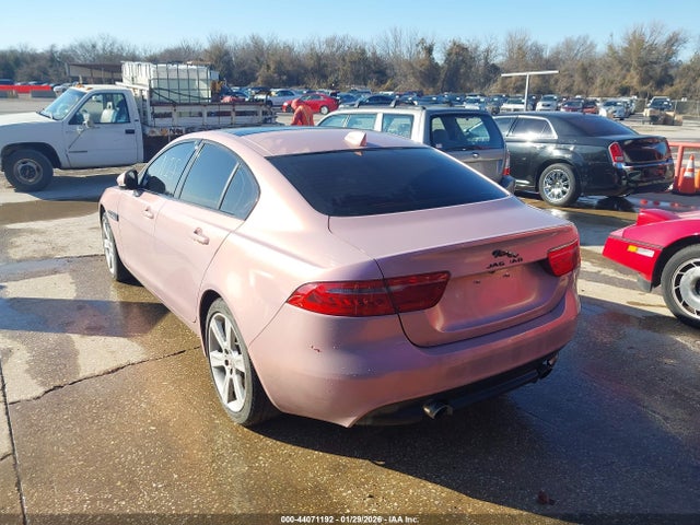 2018 JAGUAR XE SAJAK4FX4JCP35415 Photo 2