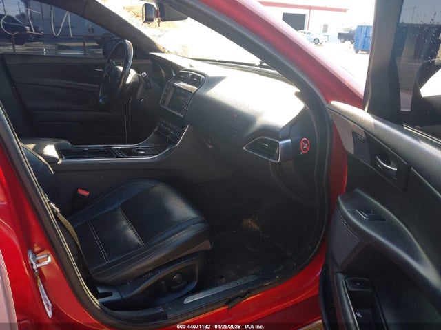 2018 JAGUAR XE SAJAK4FX4JCP35415 Photo 4