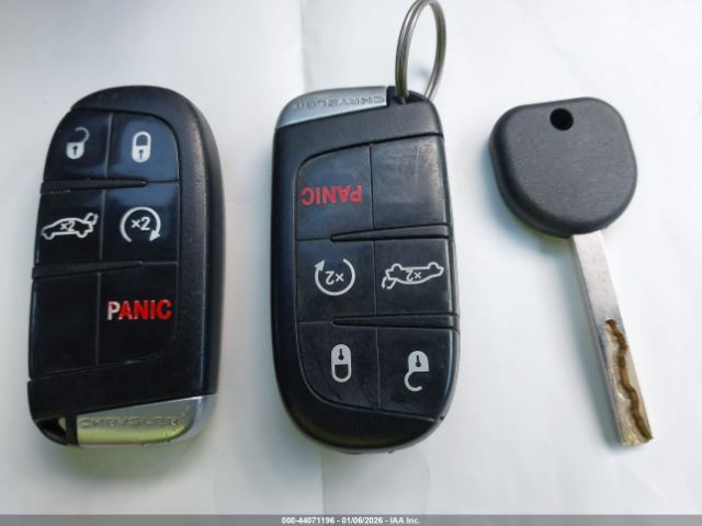 2011 CHRYSLER 300C 2C3CA6CT8BH580863 Photo 10