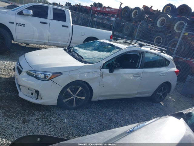 4S3GTAD69M3708522 Subaru Impreza Premium 5-door