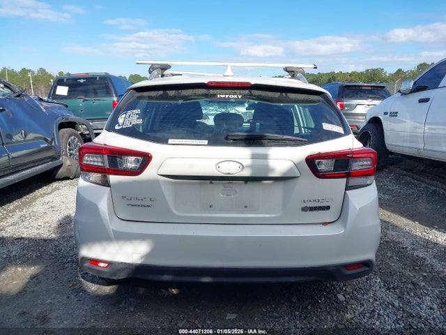 4S3GTAD69M3708522 Subaru Impreza Premium 5-door