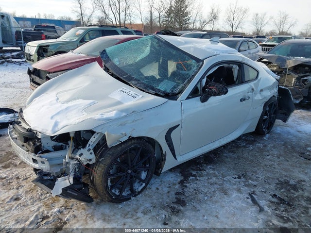 2024 Toyota Gr86 Premium მანქანა იყიდება აუქციონზე, vin: JF1ZNBE15R8755526, აუქციონის ნომერი: 44071240