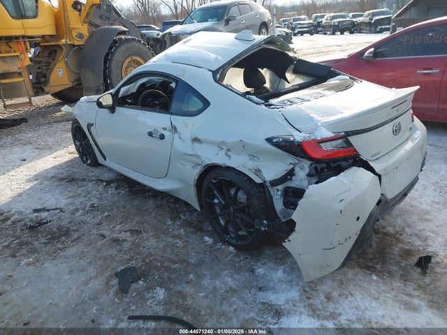 2024 Toyota Gr86 Premium მანქანა იყიდება აუქციონზე, vin: JF1ZNBE15R8755526, აუქციონის ნომერი: 44071240