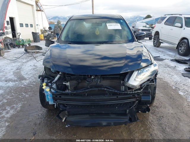 JN8AT2MV4HW021167 Nissan ROGUE S