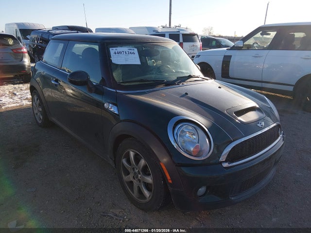 2010 MINI COOPER S WMWMF7C52ATX42770 Photo 5