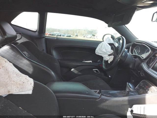 44071277 :رقم المزاد ، 2C3CDZFJ0GH153901 vin ، 2016 Dodge Challenger R/t Scat Pack مزاد بيع