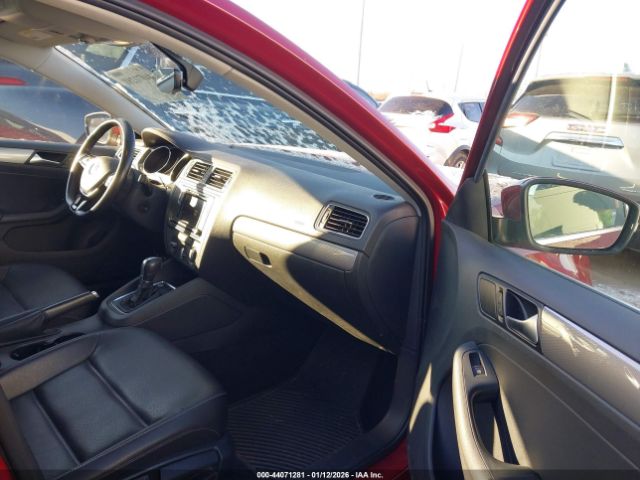 2018 VOLKSWAGEN JETTA 3VWDB7AJ7JM262427 Photo 4