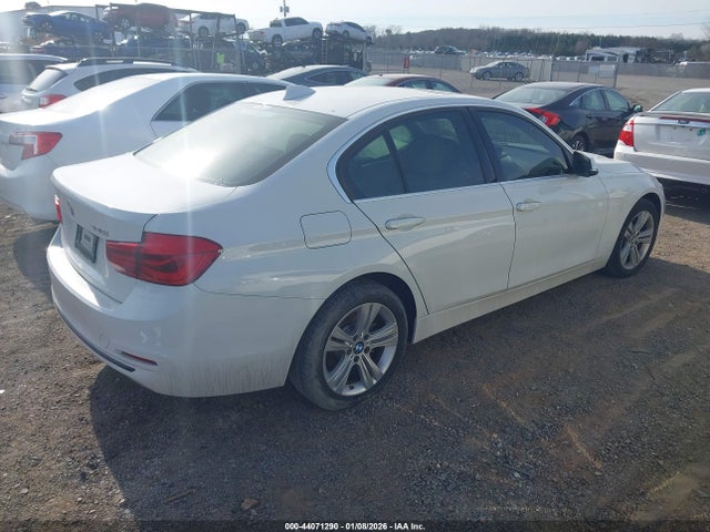 2018 BMW 330I WBA8D9G58JNU69030 Photo 3