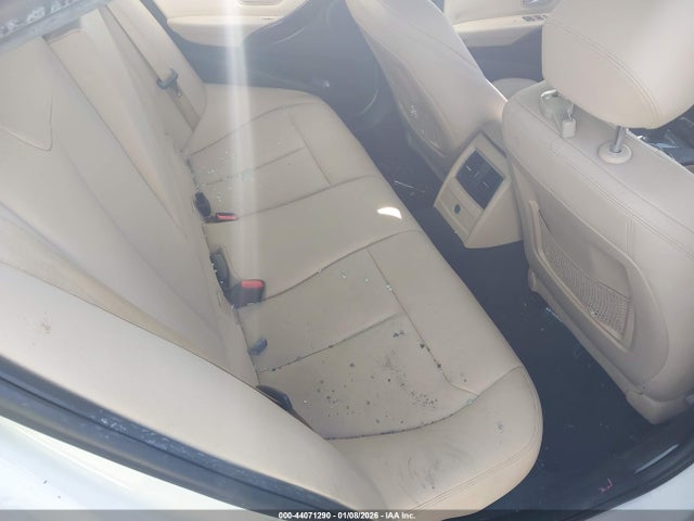 2018 BMW 330I WBA8D9G58JNU69030 Photo 7