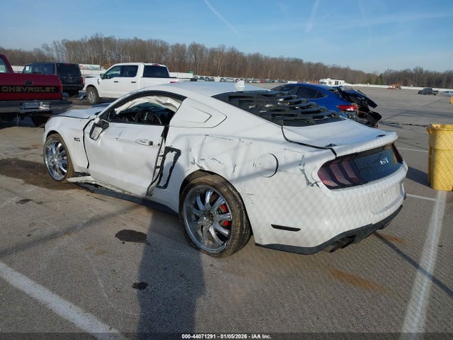 2020 FORD MUSTANG 1FA6P8CFXL5181433 Photo 2