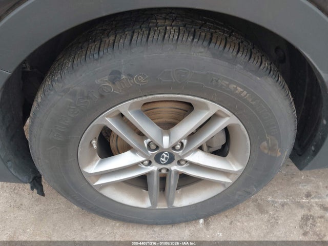 5NMZU3LBXHH011660 Hyundai Santa Fe Sport 2.4l