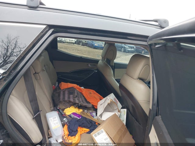 5NMZU3LBXHH011660 Hyundai Santa Fe Sport 2.4l