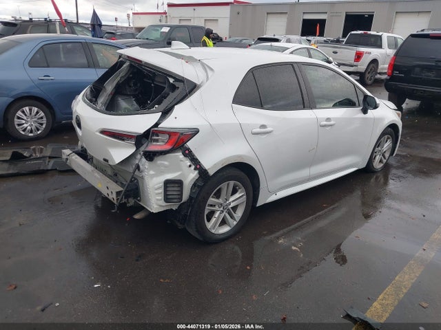 JTND4MBE6N3184075 Toyota COROLLA SE