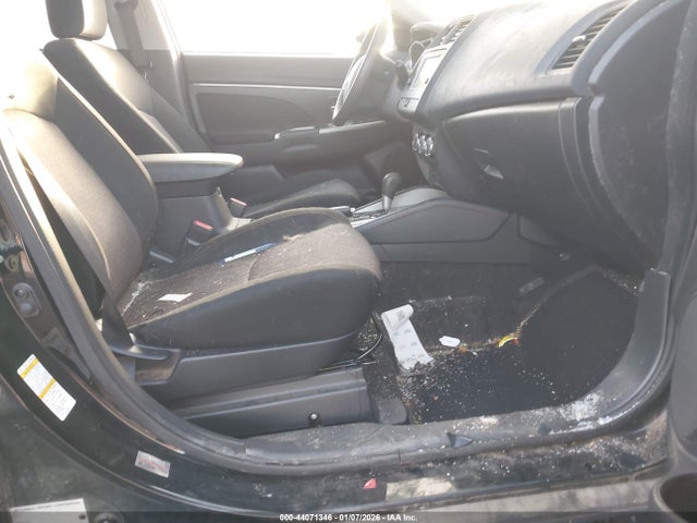 2018 MITSUBISHI OUTLANDER SPORT JA4AP3AU4JU024034 Photo 4