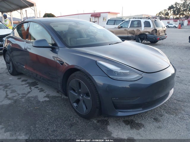 2022 TESLA MODEL 3 5YJ3E1EB2NF334148 Photo 0