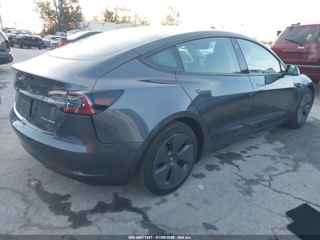 2022 TESLA MODEL 3 5YJ3E1EB2NF334148 Photo 3