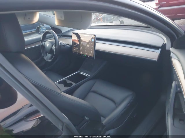 2022 TESLA MODEL 3 5YJ3E1EB2NF334148 Photo 4