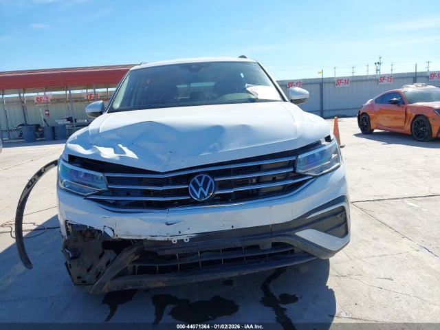 Продаж на аукціоні авто 2024 Volkswagen Tiguan 2.0t S, vin: 3VVRB7AX1RM211449, номер лоту: 44071364