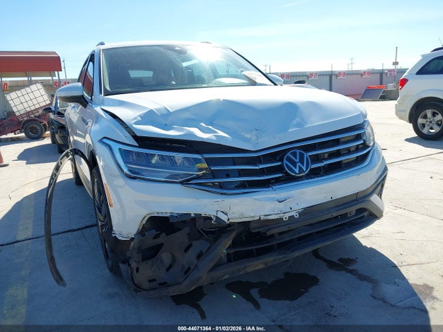 Продаж на аукціоні авто 2024 Volkswagen Tiguan 2.0t S, vin: 3VVRB7AX1RM211449, номер лоту: 44071364