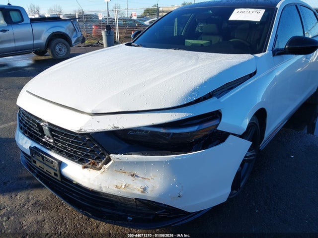 1HGCY2F78SA085996 Honda Accord Hybrid Sport-l