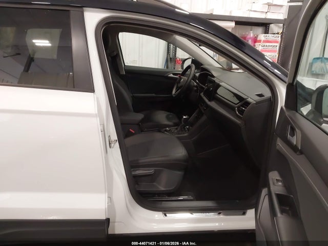 44071421 :رقم المزاد ، 3VV2C7B25SM021712 vin ، 2025 Volkswagen Taos 1.5t Se Black مزاد بيع