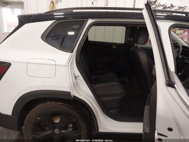 44071421 :رقم المزاد ، 3VV2C7B25SM021712 vin ، 2025 Volkswagen Taos 1.5t Se Black مزاد بيع