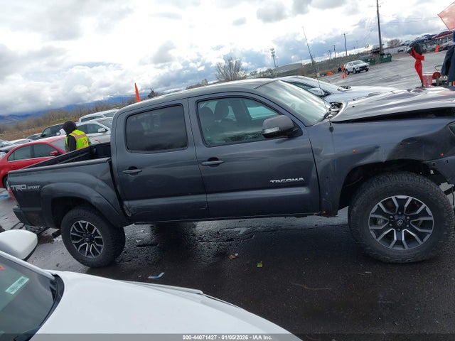 Toyota Tacoma Base V6 2015 3TMLU4EN8FM189919 Image 14
