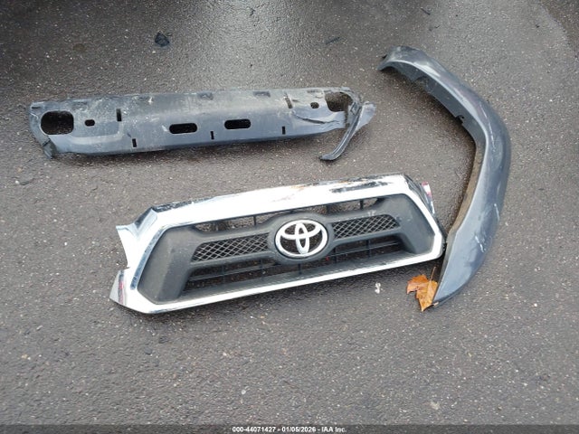 Toyota Tacoma Base V6 2015 3TMLU4EN8FM189919 Image 12