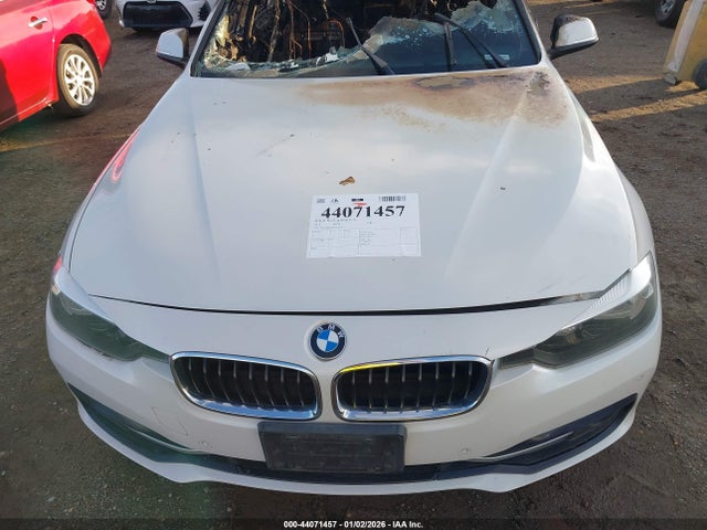 WBA8E9C5XGK604215 BMW 328I
