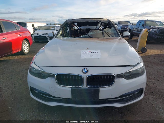 WBA8E9C5XGK604215 BMW 328I