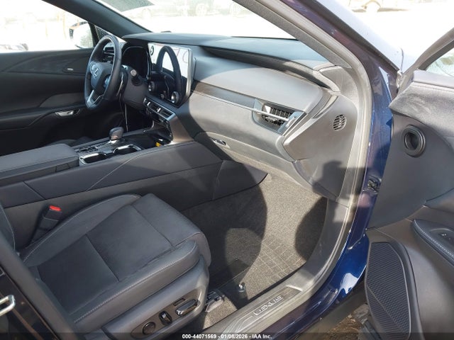 2025 LEXUS RX 450H+ JTJCJMGA6S2026395 Photo 4