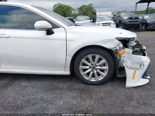 4T1B11HK8KU233049 Toyota CAMRY LE
