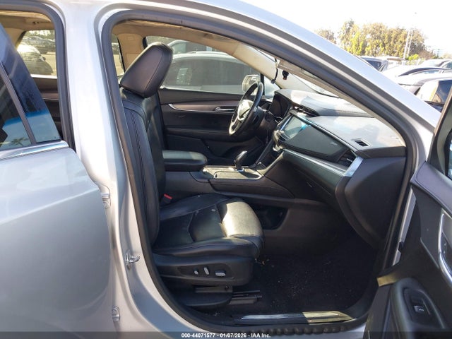 2018 CADILLAC XT5 1GYKNERS4JZ201211 Photo 4
