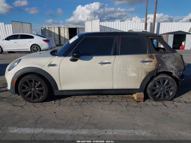 WMWXU1C56G2D10152 Mini Hardtop Cooper