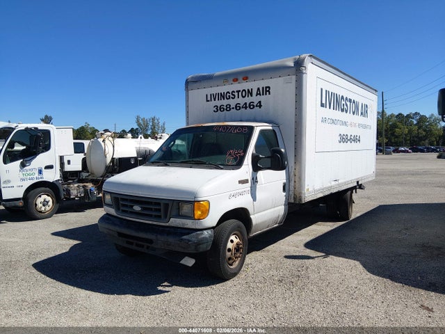 Продаж на аукціоні авто 2004 Ford E-350 Cutaway Standard, vin: 1FDWE35L84HA17941, номер лоту: 44071608