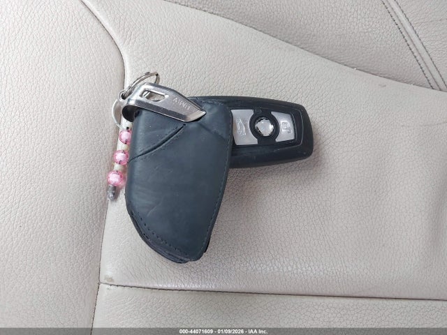 WBA3B1C51F5A05918 BMW 320i