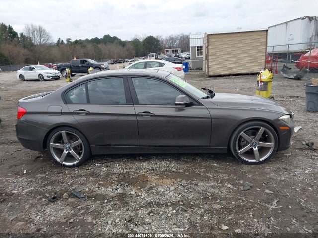WBA3B1C51F5A05918 BMW 320i
