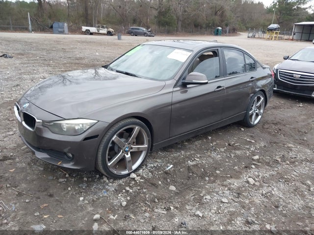 WBA3B1C51F5A05918 BMW 320i