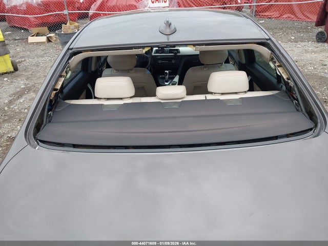 WBA3B1C51F5A05918 BMW 320i