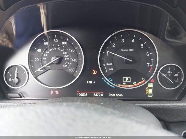 WBA3B1C51F5A05918 BMW 320i