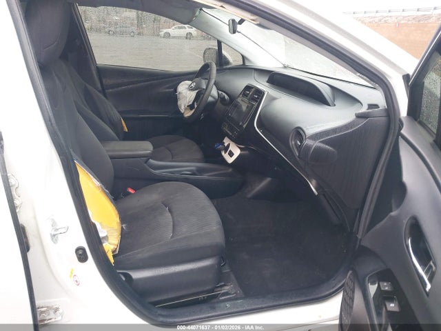 JTDKBRFU8J3081878 Toyota Prius Two